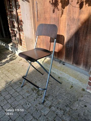 plooibare barstoel €10 per stuk beschikbaar voor biedingen