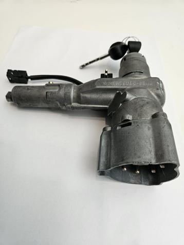 Slothuis Mercedes W124 C124 S124 contact slot Mercedes W201  beschikbaar voor biedingen