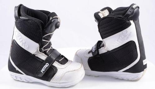 kinder snowboardschoenen NITRO 38,5; 40 24,5; 25,5, Sport en Fitness, Snowboarden, Gebruikt, Schoenen, Verzenden