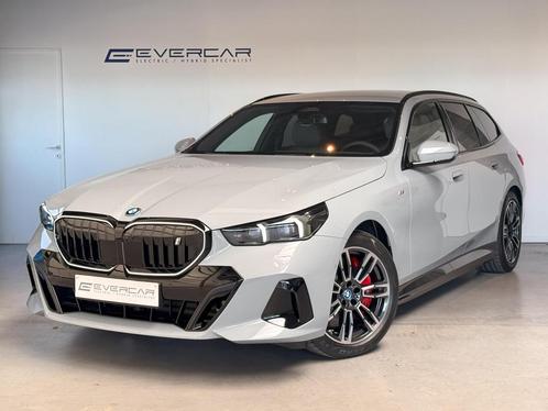 BMW i5 Touring 40 M-Sport, Auto's, BMW, Bedrijf, i5, 360° camera, ABS, Adaptieve lichten, Adaptive Cruise Control, Airbags, Airconditioning