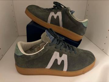 Te Koop Sportschoenen  beschikbaar voor biedingen