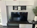 Tv-unit en salontafel, Ophalen