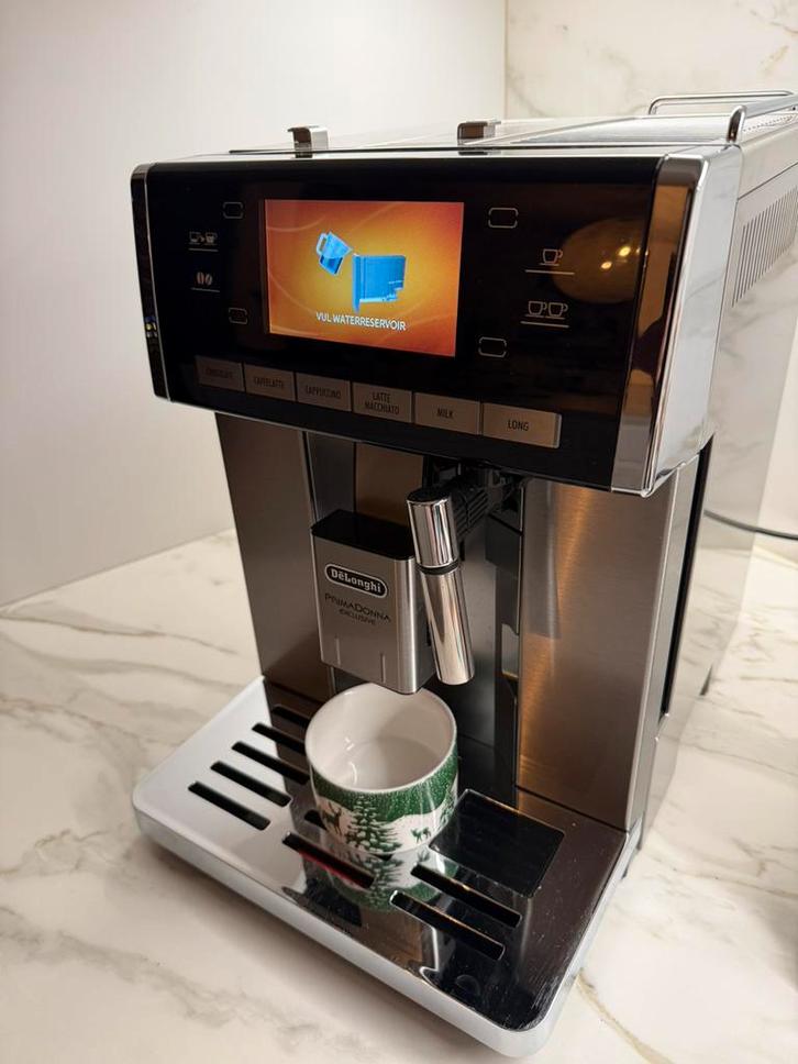 Delonghi Espresso, Elektronische apparatuur, Koffiezetapparaten, Zo goed als nieuw, Ophalen