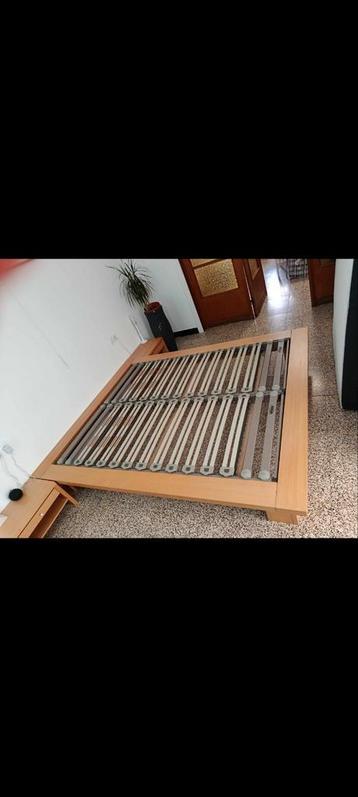 Bedframe, boxsprings en matrassen (levering en hermontage) beschikbaar voor biedingen