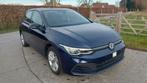 VOLKSWAGEN GOLF 8 VIII 1.0 TSI LIFE *CAMERA * APP-CONNECT *, Auto's, Voorwielaandrijving, Stof, Euro 6, Blauw