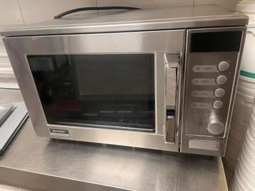 Microgolfoven sharp beschikbaar voor biedingen