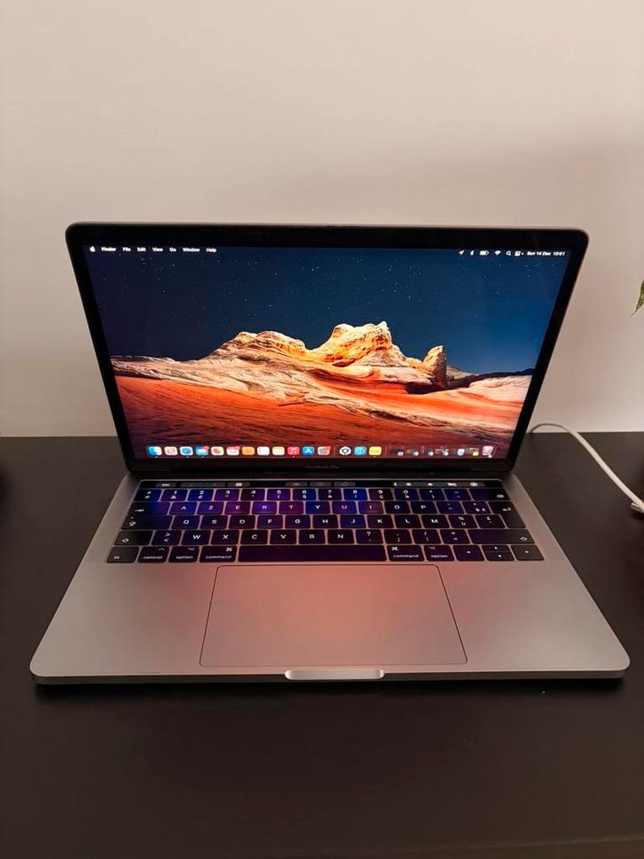 Macbook Pro 2017 - flexgate defect, Computers en Software, Apple Macbooks, Niet werkend, MacBook, Ophalen