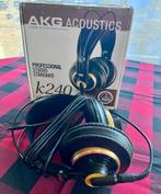 AKG K240 Studio 55 ohm defect rechterkanaal werkt niet, Over oor (circumaural), Overige merken, Ophalen of Verzenden, Niet werkend