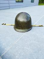 Amerikaanse M1-helm uit de Tweede Wereldoorlog met mobiele b, Landmacht, Verzenden