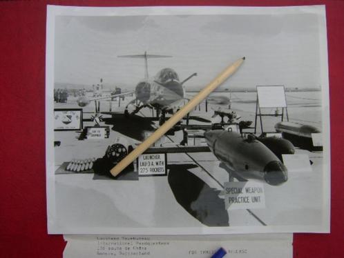 Photos de presse officielles de Lockheed (06)., Collections, Aviation, Comme neuf, Carte, Photo ou Gravure, Enlèvement ou Envoi