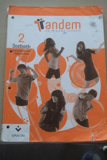 schoolboeken beschikbaar voor biedingen