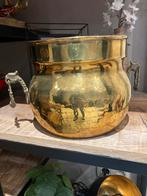 Très vieux joli cache pot en cuivre à voir, Antiek en Kunst, Antiek | Brons en Koper, Koper