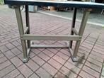 Onderstel voor werktafel, Ophalen, Gebruikt