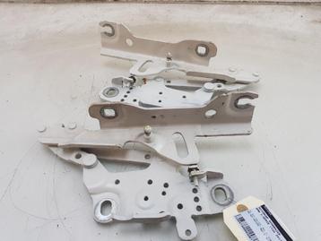 MOTORKAPSCHARNIER BMW 1 serie (F20) (01-2010/06-2019) beschikbaar voor biedingen