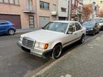 Mercedes- Benz E 230. W124, Auto's, Automaat, Mercedes-Benz, Berline, 5 deurs