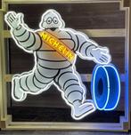 Michelin Bibendum XL neon licht reclame showroom verlichting, Verzamelen, Ophalen of Verzenden, Zo goed als nieuw, Lichtbak of (neon) lamp