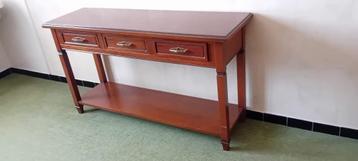 Prachtig elegant console tafel, in kerselaar beschikbaar voor biedingen