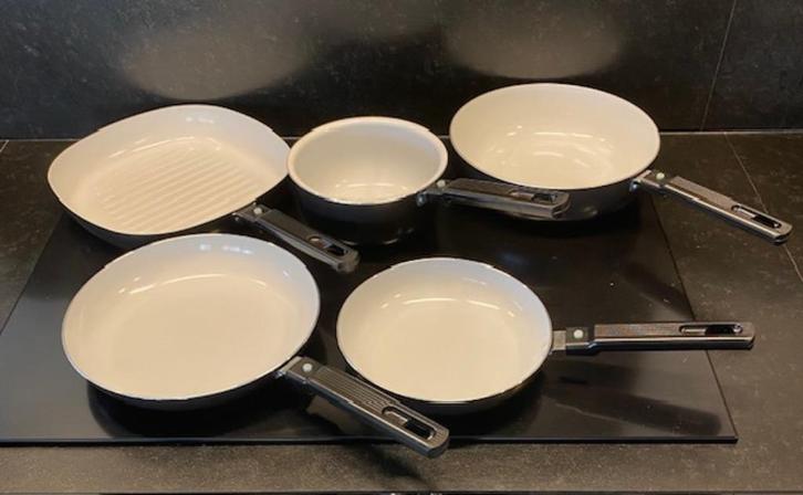 Bo-Camp meerdelig koekenpannenset, Huis en Inrichting, Keuken | Potten en Pannen, Zo goed als nieuw, Koekenpan of Braadpan, Aluminium