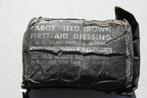 US Medic First Aid Large Field Bandage SPECIAL BLACK GUYS WW, Verzamelen, Militaria | Tweede Wereldoorlog, Ophalen, Overige soorten