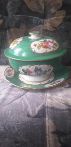 Ancienne porcelaine/terinne.