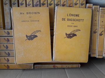 Set van 38 oude boeken uit de LE MASQUE collectie beschikbaar voor biedingen