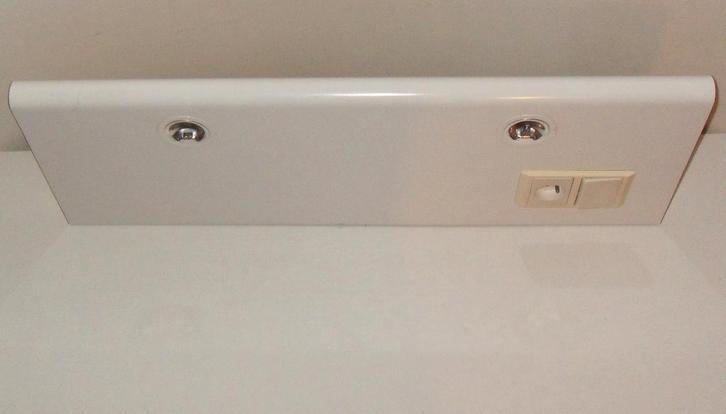 BANDEAU LUMINEUX tablette de salle de bain 80 x 30 x 4cm, Maison & Meubles, Lampes | Appliques, Utilisé, Enlèvement