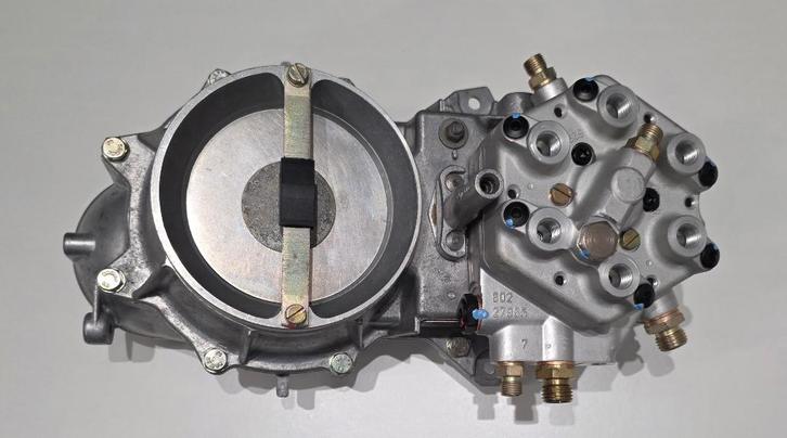 révisé Mercedes BOSCH 0438120115 0438100069, Autos : Pièces & Accessoires, Systèmes à carburant, Mercedes-Benz, Révisé, Enlèvement ou Envoi