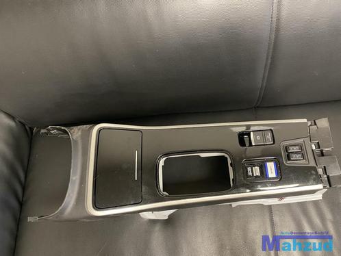 MITSUBISHI OUTLANDER PHEV Middenconsole bekerhouder 2015+, Auto-onderdelen, Interieur en Bekleding, Mitsubishi, Gebruikt