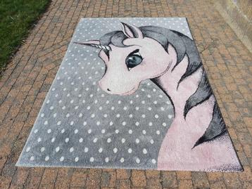 Tapijt 160 x 230 cm beschikbaar voor biedingen