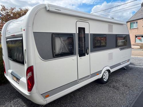 Hobby 495UL De Luxe Edition, Caravans en Kamperen, Caravans, Particulier, tot en met 4, 1250 - 1500 kg, Rondzit, Hobby, 2 aparte bedden