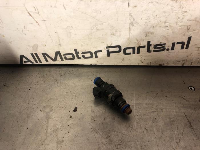 Injecteur (injection essence) d'un Volkswagen Golf, Autos : Pièces & Accessoires, Systèmes à carburant, Volkswagen, Utilisé, 3 mois de garantie