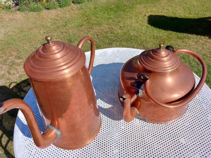 ANTIEKE KOPEREN KOFFIEPOT EN MOOR, Antiek en Kunst, Antiek | Brons en Koper, Koper, Ophalen