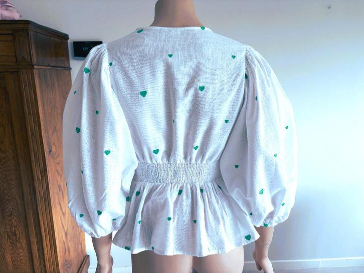 YAS – YASHEART 3/4 Wrap Blouse met hartjes | Maat XS/S, Vêtements | Femmes, Blouses & Tuniques, Comme neuf, Taille 36 (S), Blanc