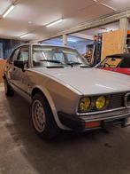 Alfa Romeo Alfetta Berlina 2.0, Autos, Berline, 4 portes, Tissu, Propulsion arrière