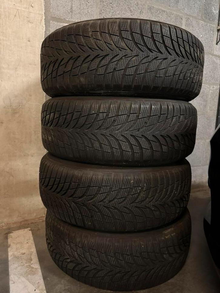 4 pneus hiver runflat Goodyear Ultragrip 7+ 195/55 R16, Auto-onderdelen, Banden en Velgen, Band(en), Winterbanden, Ophalen