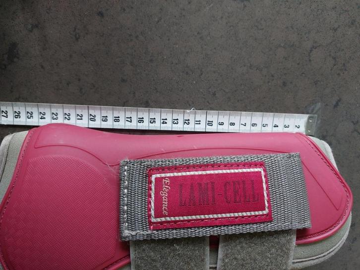 Prijsdaling Lami-Cell roze set pees-& kootbeschermers, Animaux & Accessoires, Chevaux & Poneys | Guêtres en cloche, Utilisé, Enlèvement ou Envoi