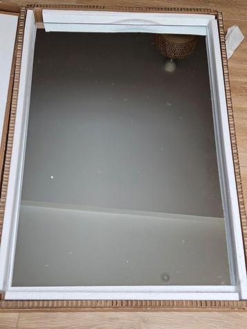 Grand miroir sans cadre 60 x 90 cm beschikbaar voor biedingen