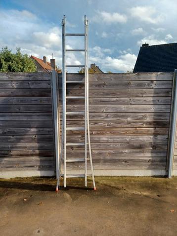 Ladder solide alu 2x10tr uitschuifbaar 5.20H openstaan pr118 beschikbaar voor biedingen