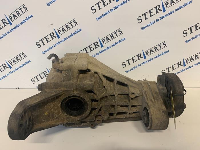 Differentieel achter van een Mercedes R-Klasse, Auto-onderdelen, Remmen en Aandrijving, Mercedes-Benz, Gebruikt, 3 maanden garantie