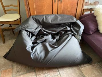 2 poufs/coussins 146 x 176cm marque Sit On État impeccable, Utilisé
