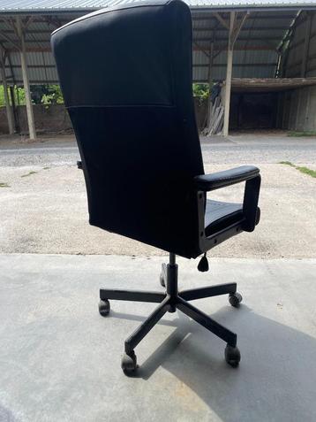 Chaise de bureau cuir IKEA beschikbaar voor biedingen
