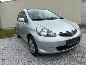 Honda Jazz 1.3i Automaat beschikbaar voor biedingen