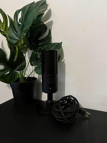 Razer Seiren X — streamen/gamen via micro-USB beschikbaar voor biedingen