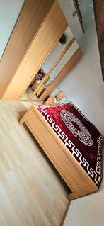 Slaapkamer: bed (160×200) + groot kleerkast + 2 nachtkasten, Huis en Inrichting, Ophalen, Gebruikt, Beige, Tweepersoons
