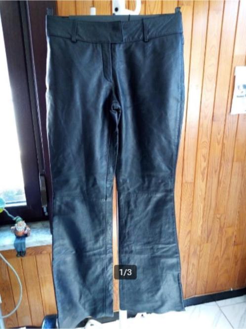 Nieuwe zwarte lederen broek - Vero Moda 36 - was 40€ nu 30€, Kleding | Dames, Broeken en Pantalons, Nieuw, Maat 36 (S), Zwart