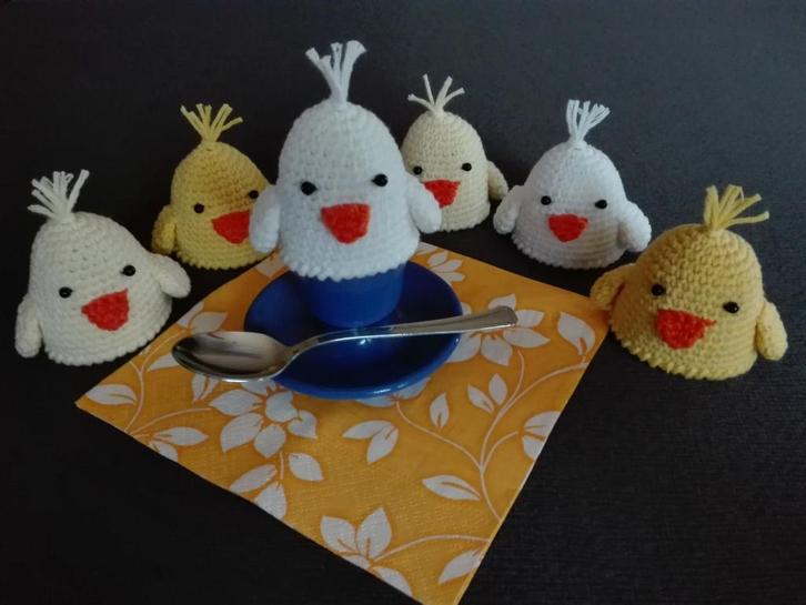Paasdecoratie - gehaakte eierwarmers "kuikentje", Diversen, Pasen, Verzenden