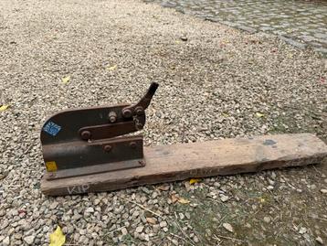 Kniptang voor ijzer beschikbaar voor biedingen