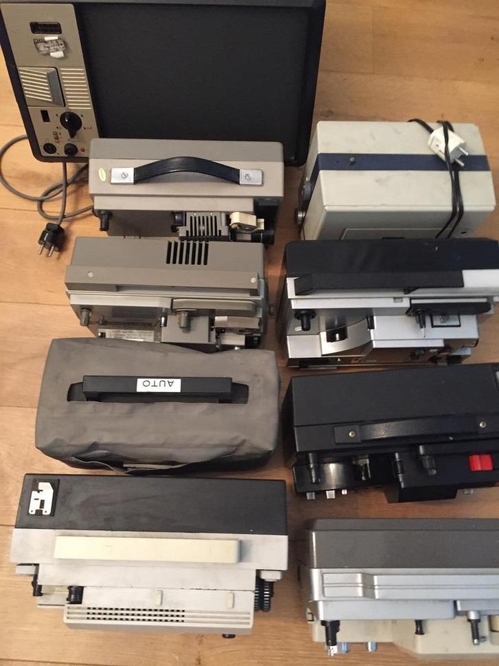 Lot de 9 projecteurs 8 et S8, Audio, Tv en Foto, Filmrollen, 8mm film, Ophalen