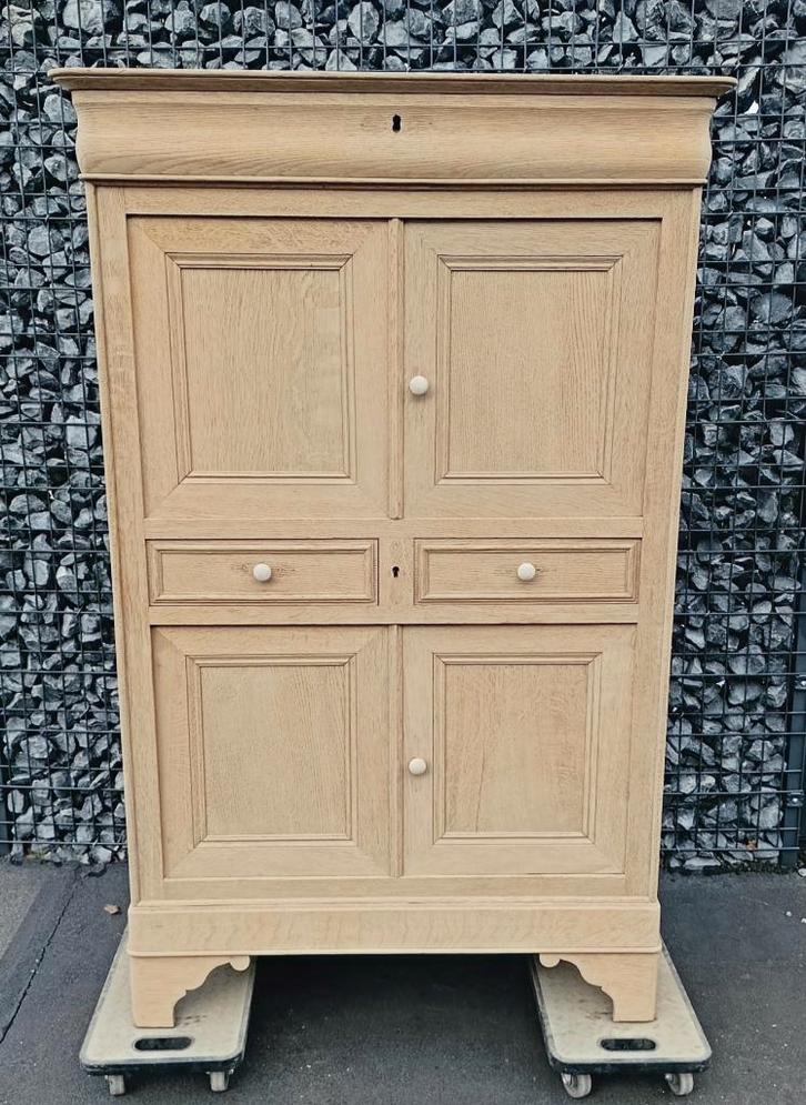 Chiffonnière de style Louis Philippe., Maison & Meubles, Armoires | Buffets, Chêne, Enlèvement