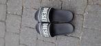 Slippers zwart merk diesel maat 39-40, Kleding | Heren, Schoenen, Ophalen of Verzenden, Zo goed als nieuw, Zwart, Slippers